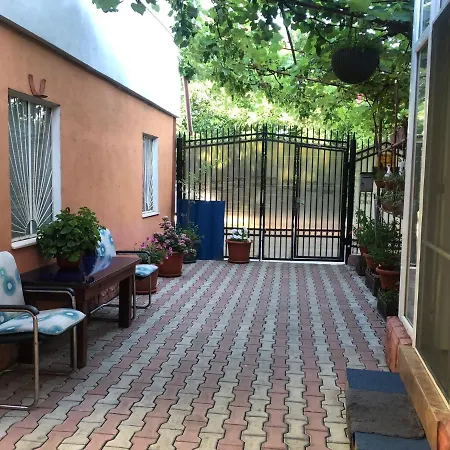 Konukevi Vila Dana *